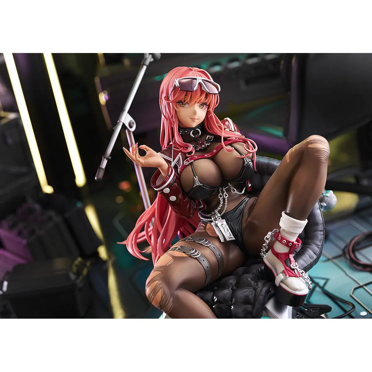 [Pre-order] Goddess of Victory: Nikke - Volume 1/7 Scale Figure Max Factory