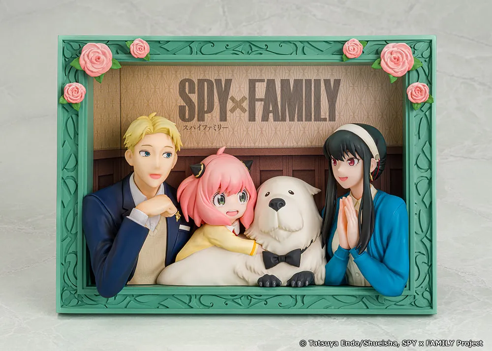 [Pre-order] SPY x FAMILY - The Forgers Non Scale Figure PROOF