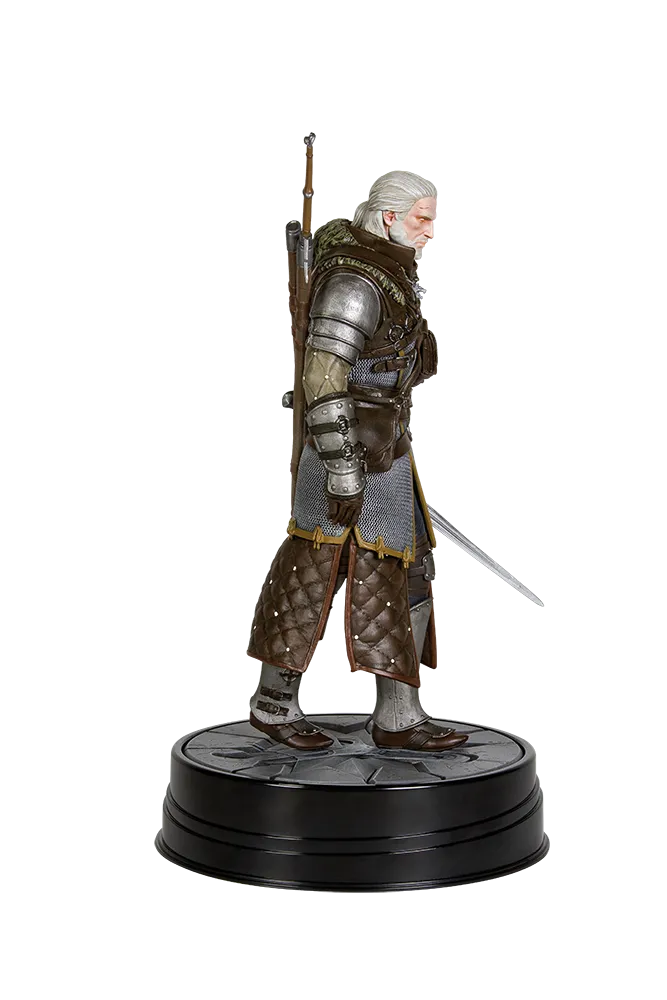 [Pre-order] The Witcher 3 - Wild Hunt Geralt Grandmaster Ursine Prize Figure Dark Horse