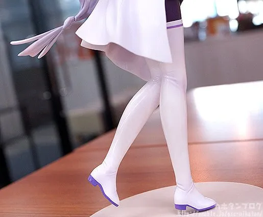 Re:Zero - Emilia High School Teacher ver. 1/7 Scale Figure Kadokawa